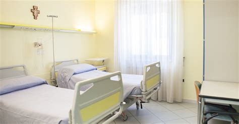 Interno di una stanza di degenza della Clinica Le Betulle