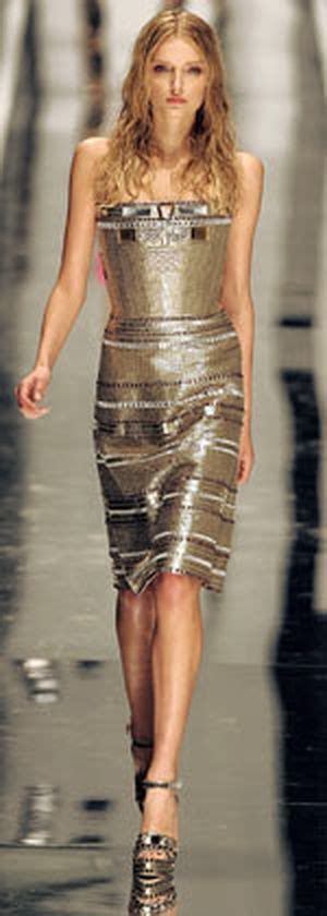 Isabelle Caro nella campagna Nolita contro l'anoressia