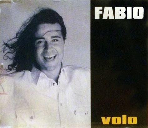 Fabio Volo giovane sul palco