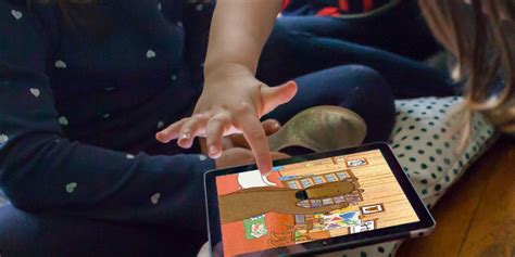 iPad con diverse app educative per l'autismo aperte