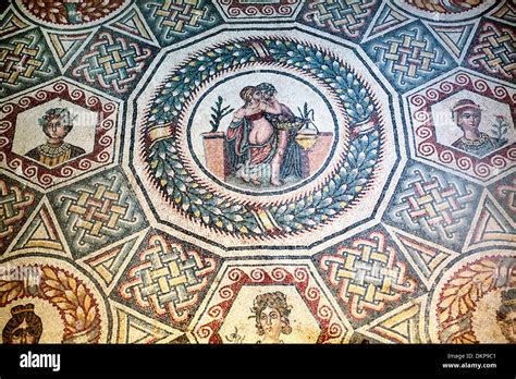 Antichi mosaici romani
