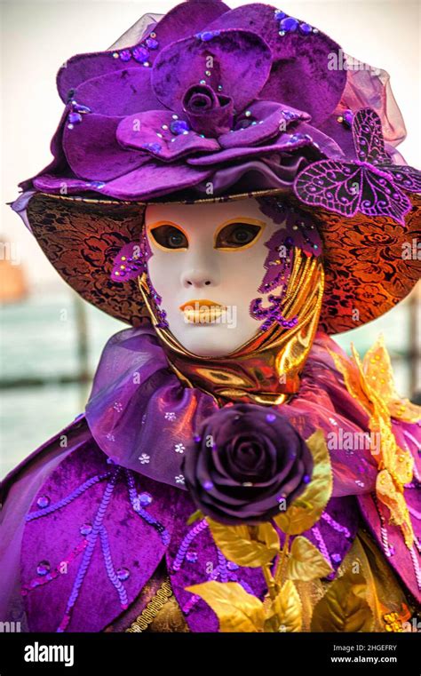maschere di persone