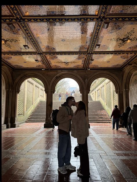 Scena iconica di Tetsuo che si trasforma in Akira