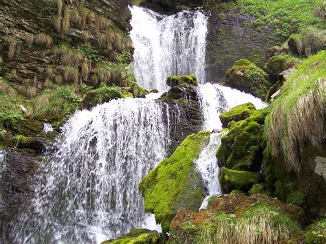 Sorgente di montagna
