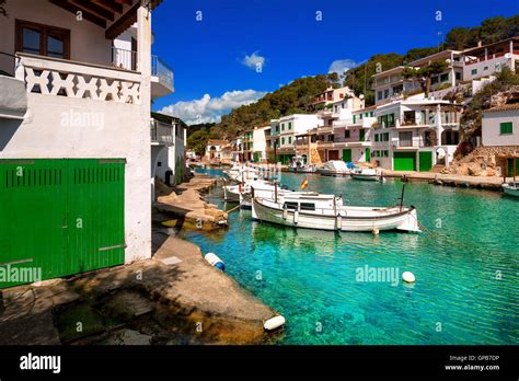 Villaggio di pescatori siciliano