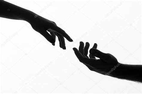 Una persona che tiene la mano a un'altra persona ansiosa