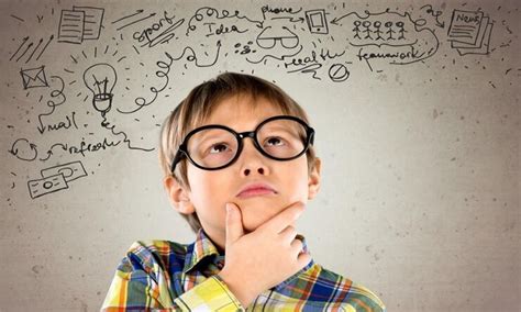 bambino che risolve problemi matematici complessi