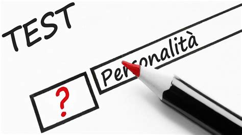 Diagramma che illustra la differenza tra test psicologici professionali e autotest online