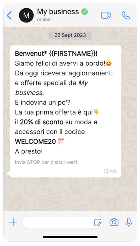 Persona che ignora un messaggio sul telefono