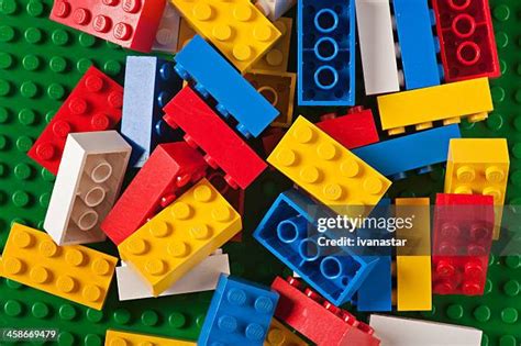 Immagine di costruzioni Lego elaborate e colorate