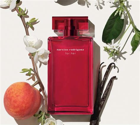 Schema layering profumi Narciso Rodriguez