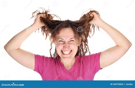 Donna che si strappa i capelli