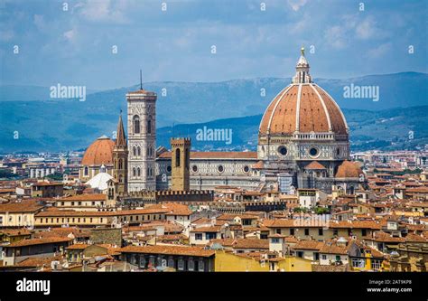 Veduta di Firenze con elementi storici