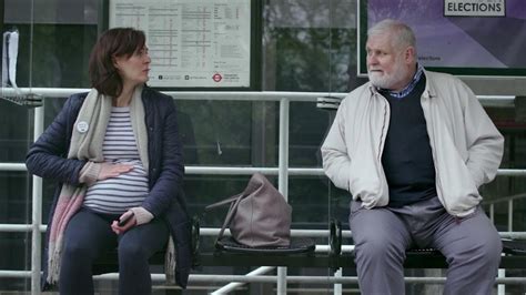 Fermata dell'autobus fittizia in un reparto Alzheimer