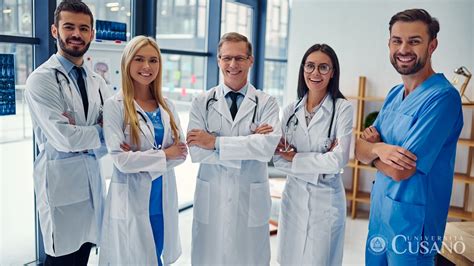 team medico multidisciplinare che collabora
