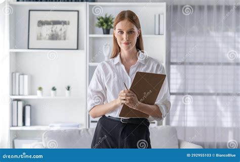 Ritratto di una psicologa professionale