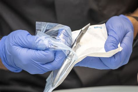 Immagine di una confezione sterile di elettrocatetere