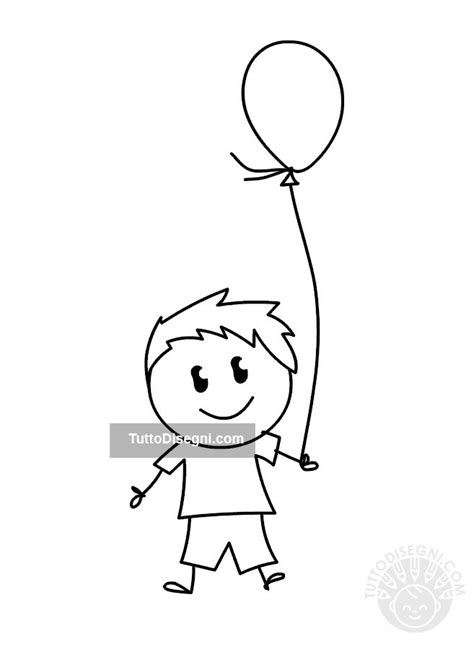 bambino che gioca con un palloncino