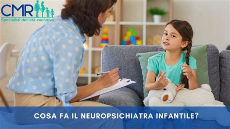 Ritratto di un neuropsichiatra infantile che lavora con un bambino