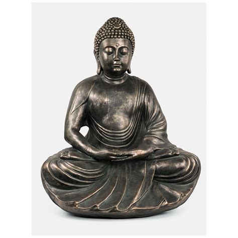 Buddha che medita sotto la luna