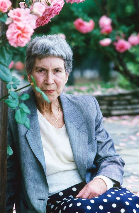 Ritratto di Natalia Ginzburg